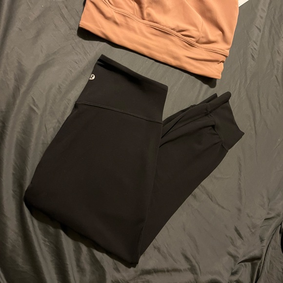 Lululemon Align Black Cropped Jogger - Picture 4 of 7